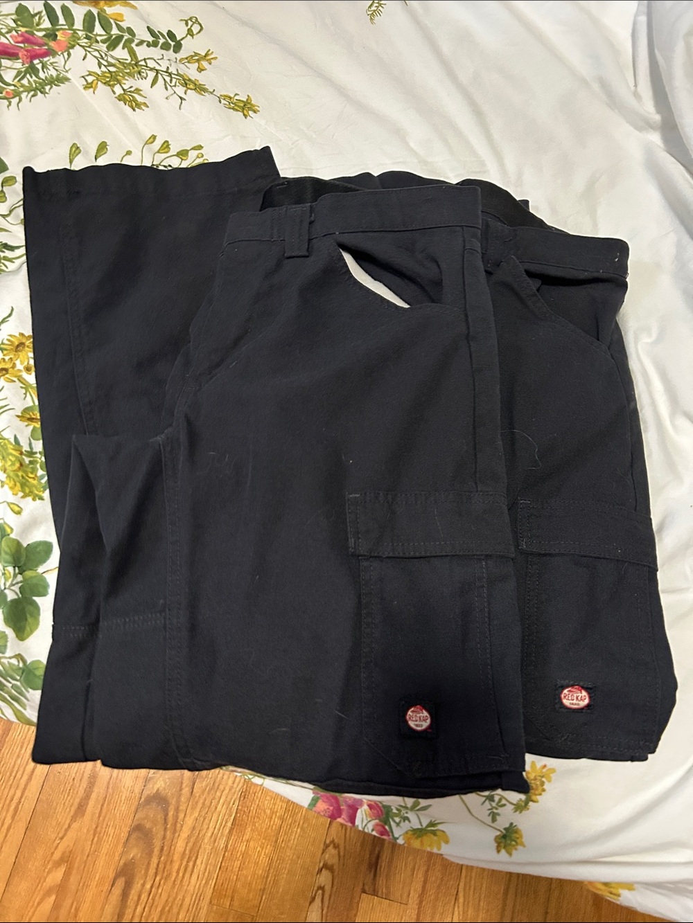Men's Black Cargo Pants with Multi-Pocket Utility